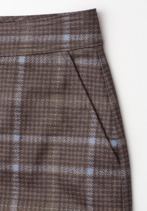 Street One, KNEE-LENGTH SUEDE-LOOK SKIRT WITH CHECK PATTERN - A-snit nederdel - silk brown