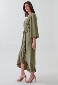 TUSSAH DARINA - Maksi garuma kleita - khaki