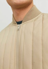 Jack & Jones JJECITY LINER JACKET - Giubbotto Bomber - crockery