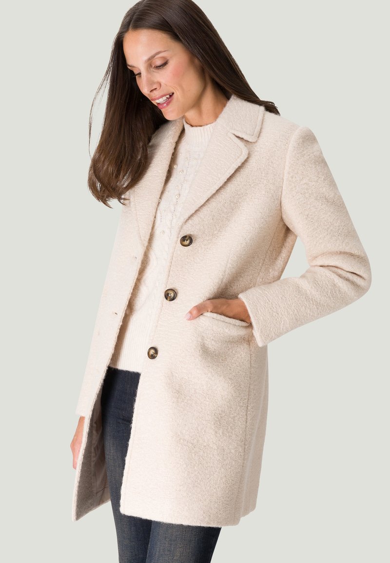 zero MIT KNOPFLEISTE - Halflange jas - french oak