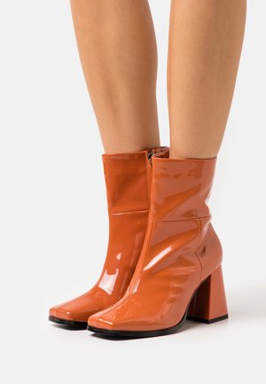 SAFFLE - Bottines - spice