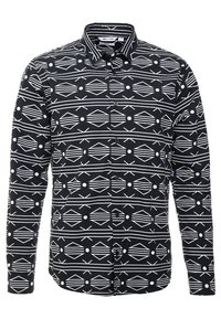 Zwarte button-up shirt met een geometrisch wit patroon van diamanten, cirkels en lijnen. Lange mouwen, standaardkraag en normale pasvorm.