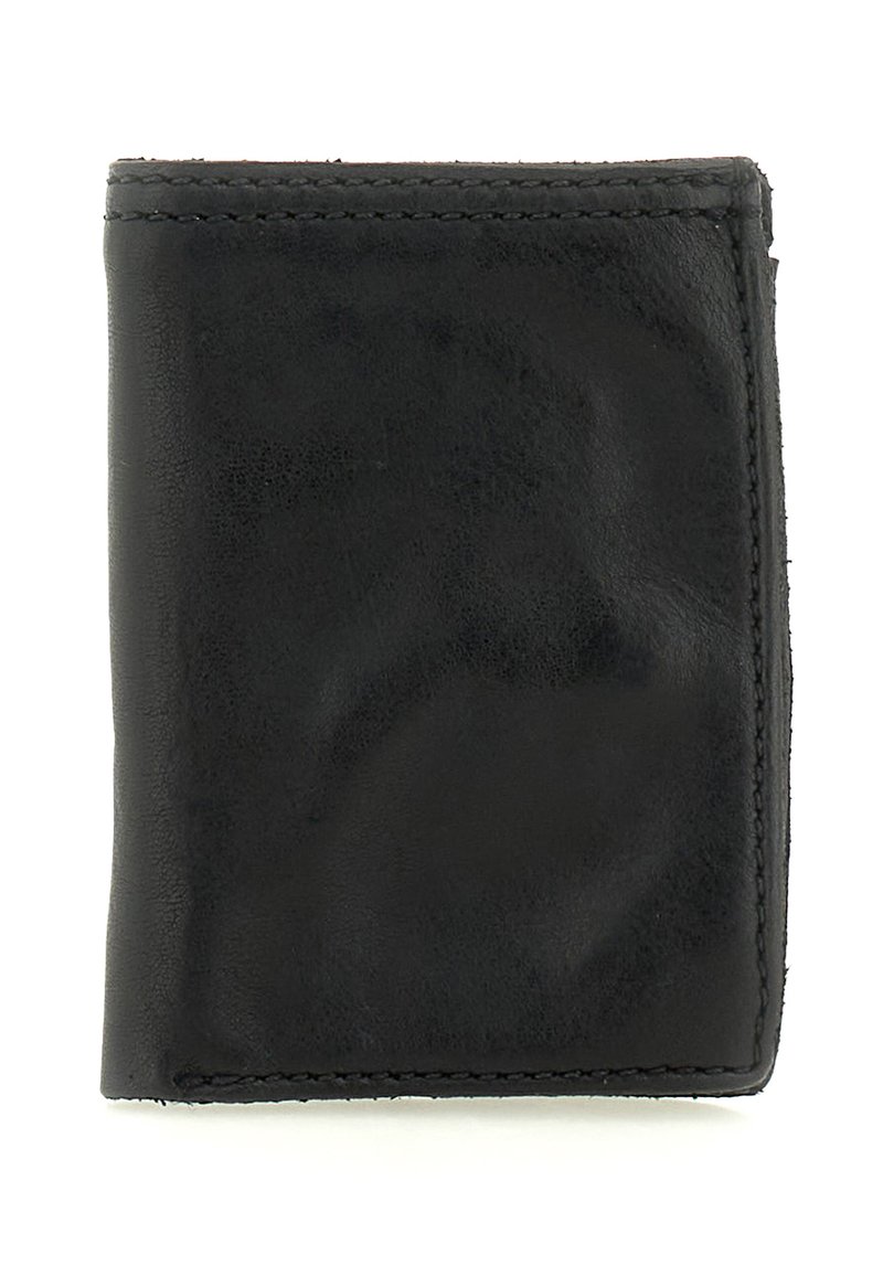 Portafoglio bifold in pelle nera con cuciture visibili su sfondo bianco.