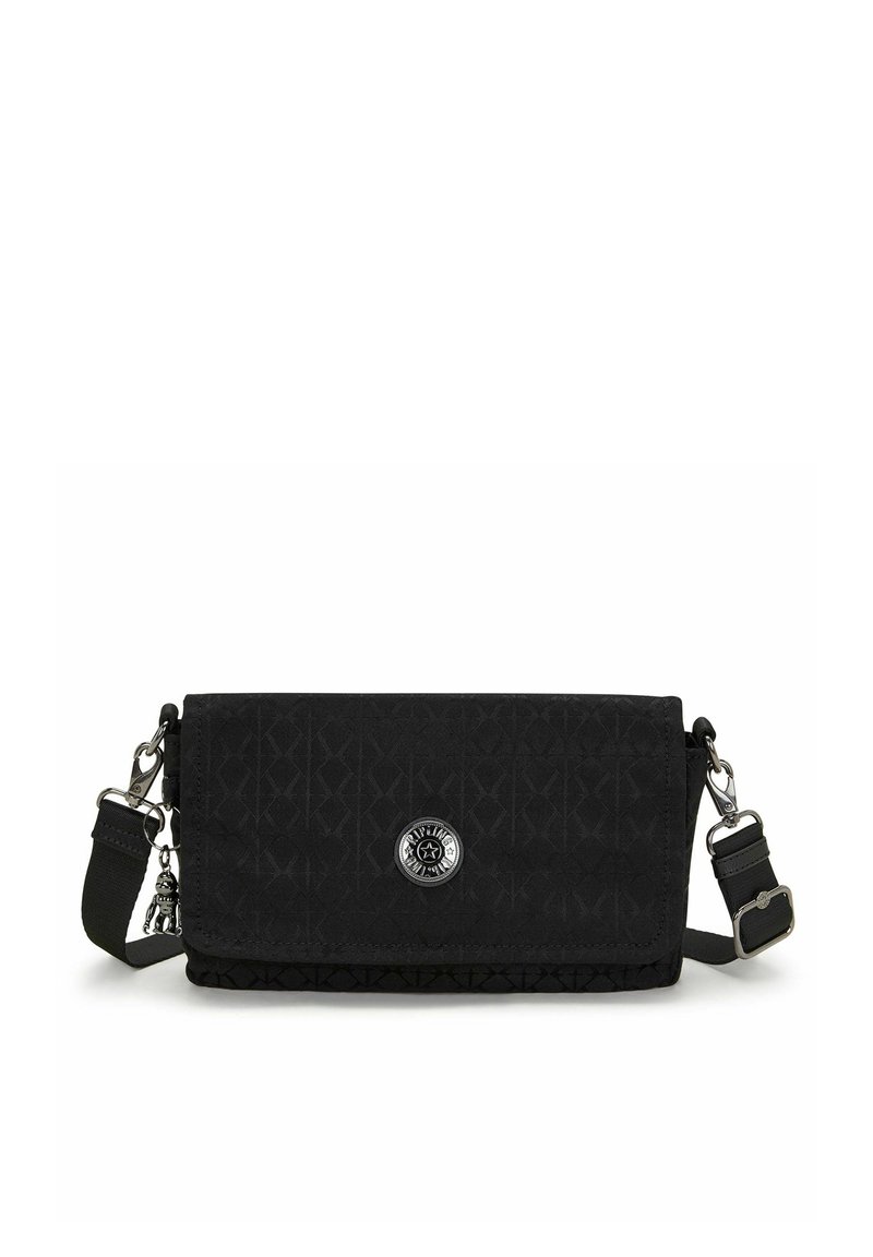 Borsa a tracolla in tessuto nero con motivo geometrico, chiusura a scatto magnetico, accentuazione del logo in argento e tracolla staccabile con dettagli in metallo.