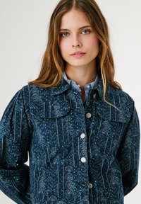 Pepe Jeans TINA PRINT - Jakna iz džinsa - dulwich blue