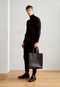 Pier One Tote bag - black