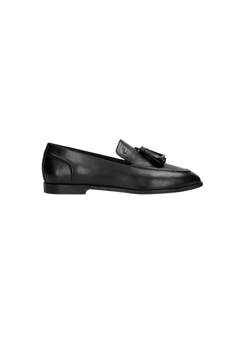Schwarze Lederloafer mit flacher Sohle, versehen mit einer Quasten-Frontdetail und glatter Textur. Einfaches Design ohne sichtbare Logos.