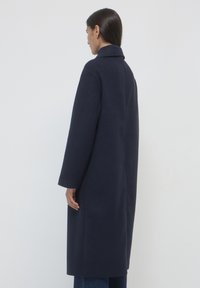 Calliope DOPPIOPETTO OVERSIZE - Cappotto classico - blu navy