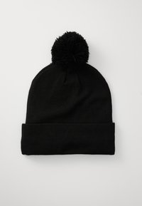 Berretto nero lavorato a maglia con risvolto a coste, decorato con un pom-pom testurizzato. Materiale morbido con una finitura liscia, progettato per il calore.