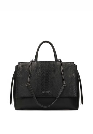 Schwarze Lederhandtasche mit einer Klappe im strukturierten Schlangenmuster, zwei Griffen, abnehmbarem Kettenriemen und Quasten-Details an den Seiten.