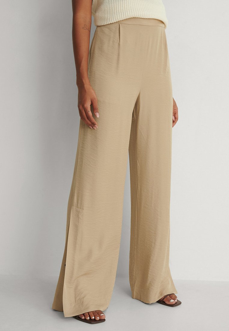 NA-KD Broek zandkleur