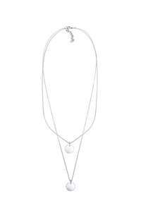 Sølv halskæde med to lagdelte kæder og runde vedhæng. Glatte, reflekterende overflader; minimalistisk design med justerbar lås.