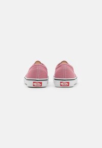 Vans AUTHENTIC - Sportcipő - color theory foxglove