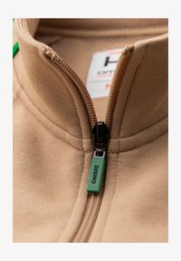 Non sélectionné, brown