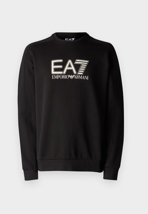 Felpa nera realizzata in morbido tessuto, con design a collo tondo, polsini a coste e un grande logo EA7 Emporio Armani sul davanti.