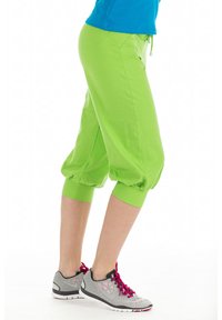 Unselected, apple green