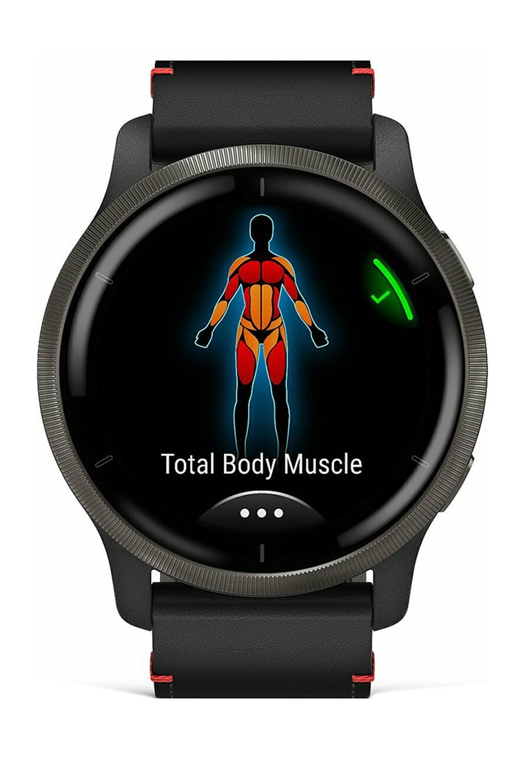 Smartwatch mit schwarzem Silikonarmband, rundem Display, metallischem Rahmen, zeigt ein Körpermuskel-Diagramm in Rot und Orange mit dem Text "Gesamtkörpermuskulatur."