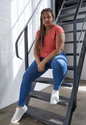 CURVE HIGHWAIST - Jeans Skinny Fit - standard blue