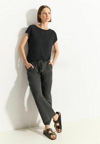 Cecil MIT DETAIL - T-Shirt basic - schwarz