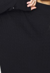 Even&Odd Petite Maglione - black