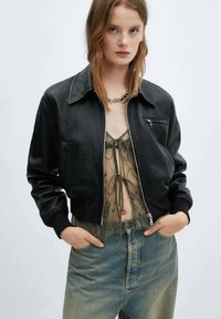 Mango Giacca in similpelle - black