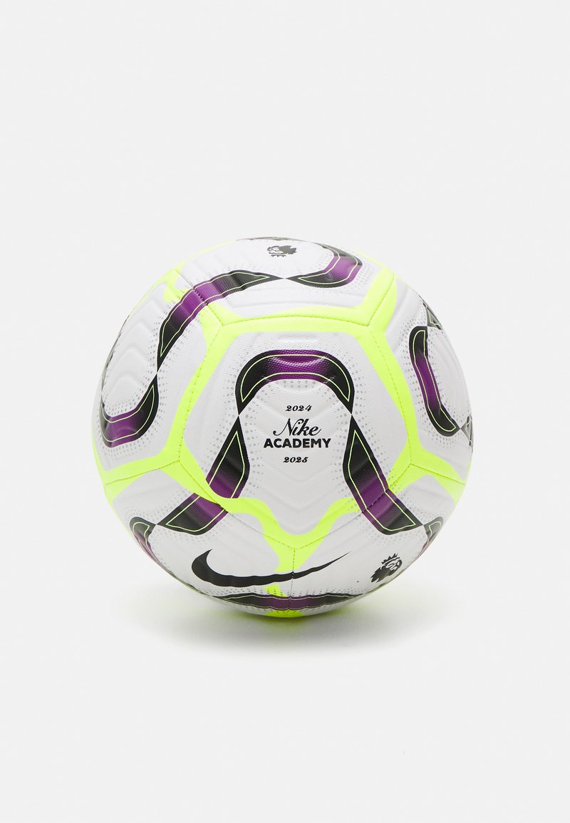 Pallone da calcio Nike Academy con superficie bianca e dettagli neri, viola e giallo fluo, pannelli esagonali e motivi testurizzati.