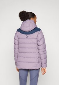 Norrøna TAMOK JACKET - Pūkinė striukė - purple sage