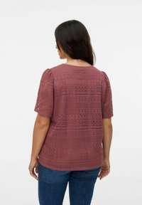 Vero Moda Curve VMCHONEY - Marškinėliai su spaudiniu - rose brown
