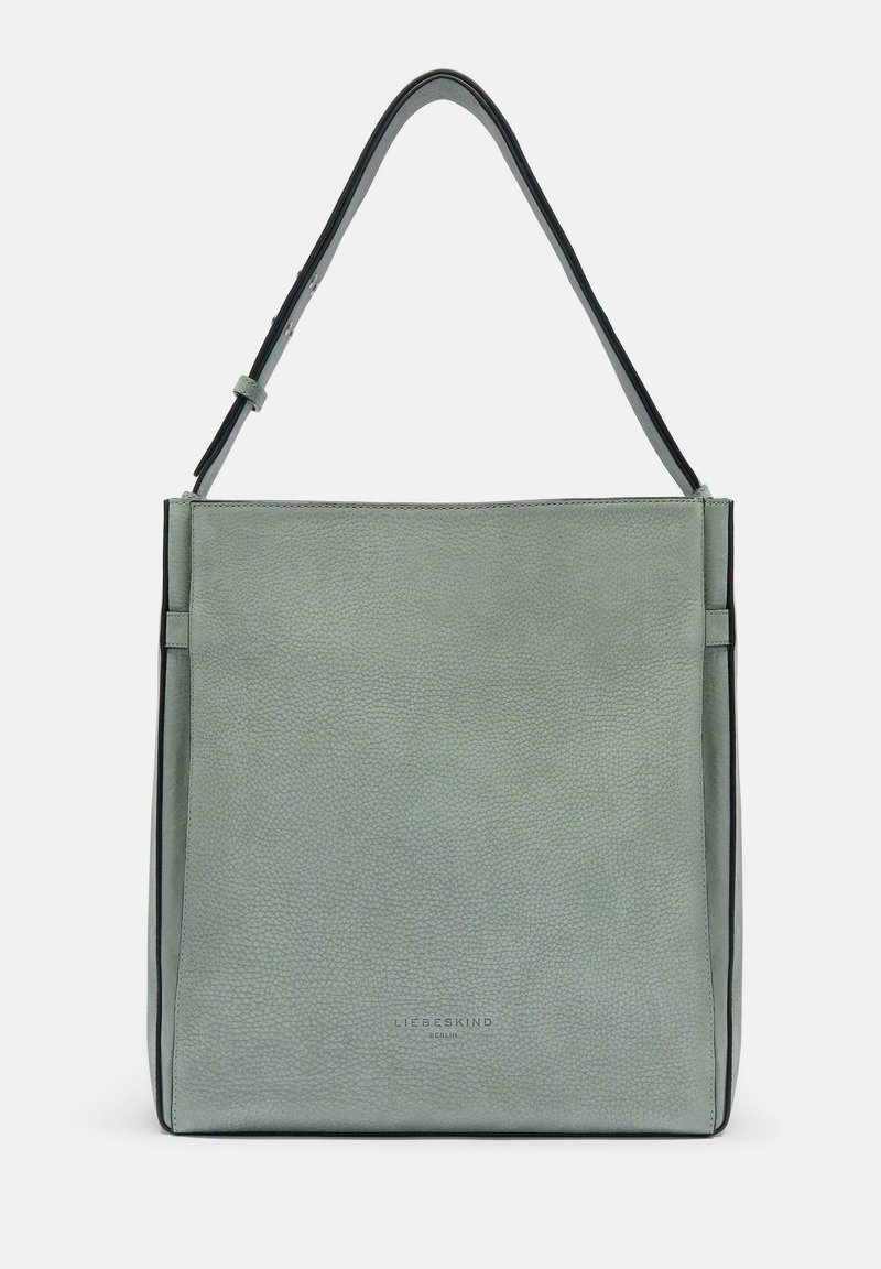 Groene leren schoudertas met een gestructureerde vorm, textuur oppervlak, handvat aan de bovenkant en subtiele branding aan de voorkant.