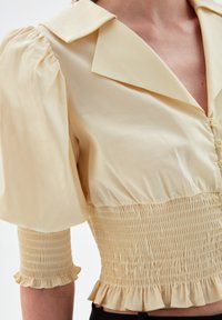 adL SHORT SLEEVE GIMPED - Hemdbluse - yellow