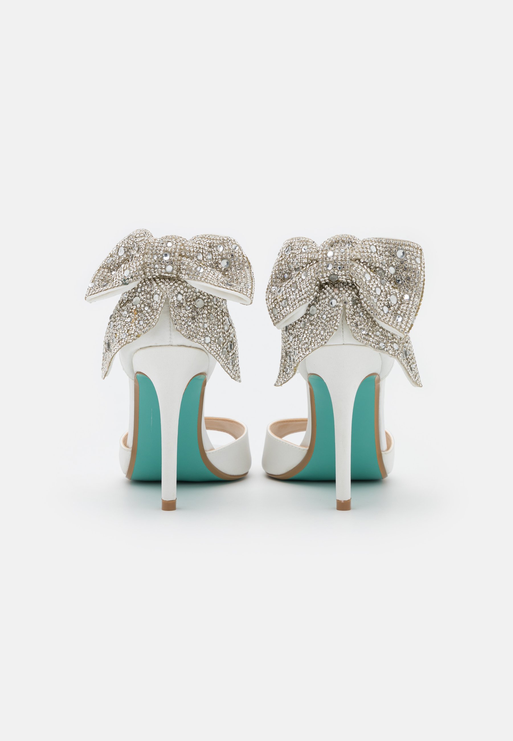 adilette sandals womens