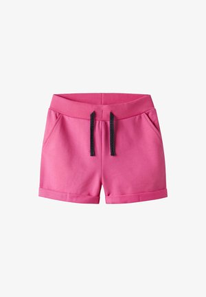 Pantalones cortos rosas con una cinturilla acanalada, cordón negro y bolsillos laterales; cuenta con un dobladillo ajustado y una textura suave.