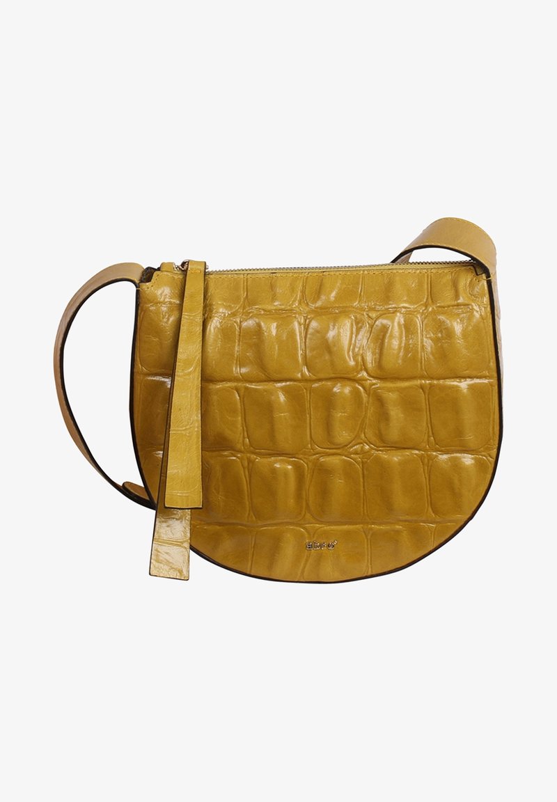 Bolso cruzado de cuero amarillo con un patrón texturizado de cocodrilo, cierre de cremallera y una correa delgada. Presenta una silueta redondeada.