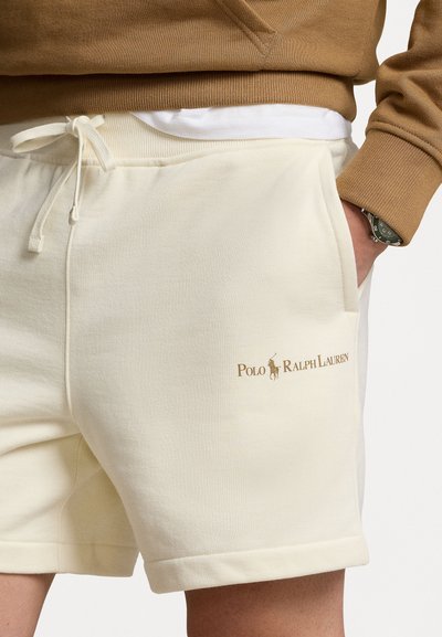 Polo Ralph Lauren 16.5 CM RELAXED FIT LOGO FLEECE SHORT - Treniņtērpa apakšdaļas - clubhouse cream