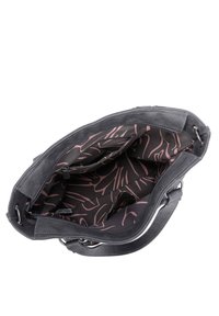 Borsa a tracolla in pelle grigia con una forma strutturata. Interno foderato in tessuto nero con un motivo astratto rosa. Include diverse tasche.