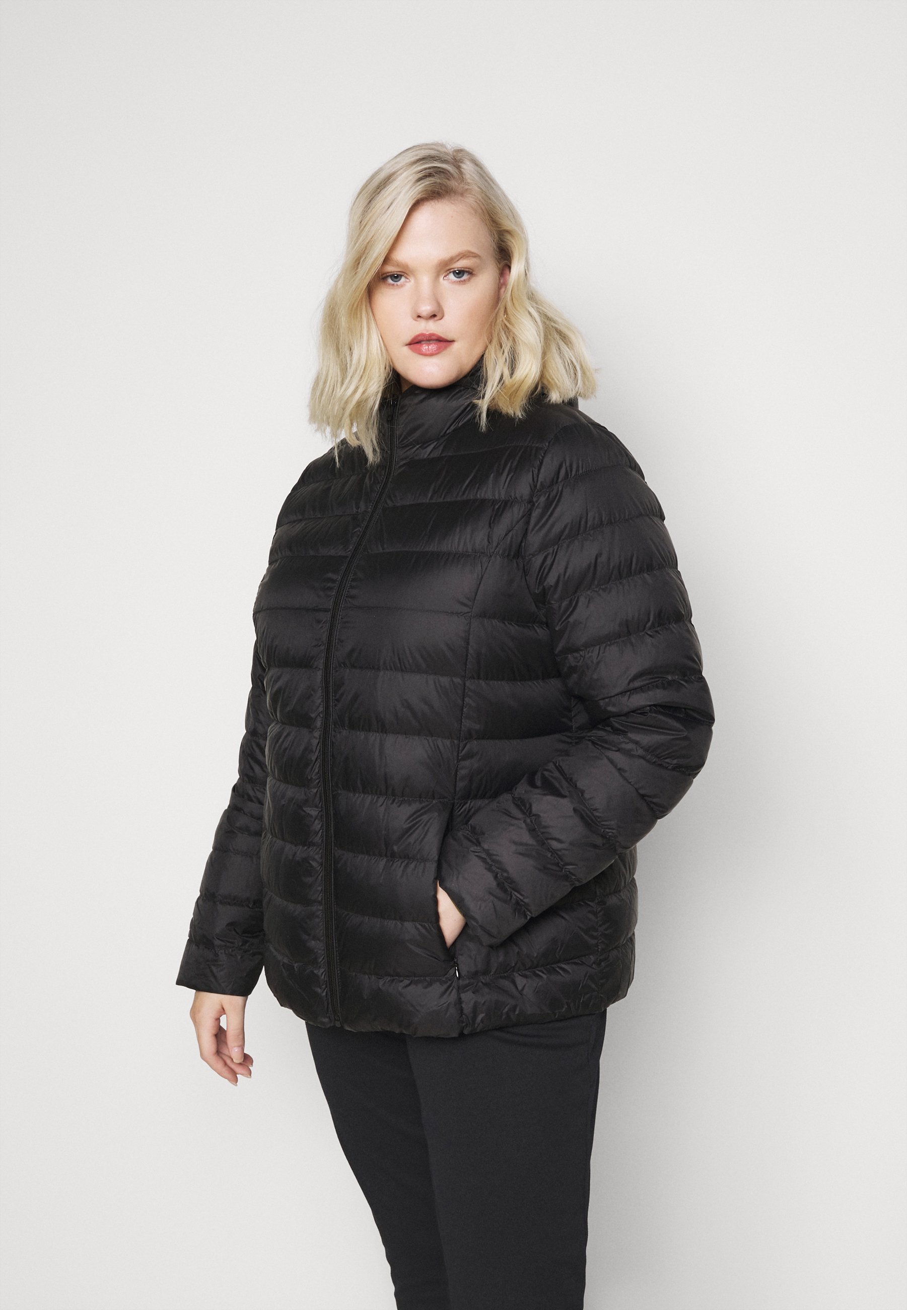 Svarta Jackor Dam . Köp damjackor online på Zalando.se Svarta Jackor Dam . Köp damjackor online på Zalando.se