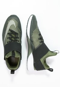 Nike Performance Scarpe da allenamento - green
