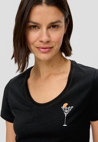 s.Oliver SLIM-FIT - T-shirt basic - schwarz