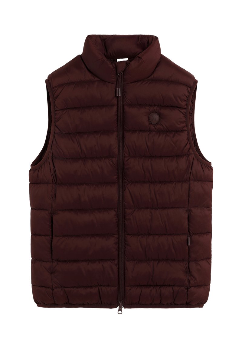 Gilet imbottito bordeaux con colletto alto, chiusura con zip e design a righe orizzontali. Tessuto liscio con dettaglio del logo sul petto.