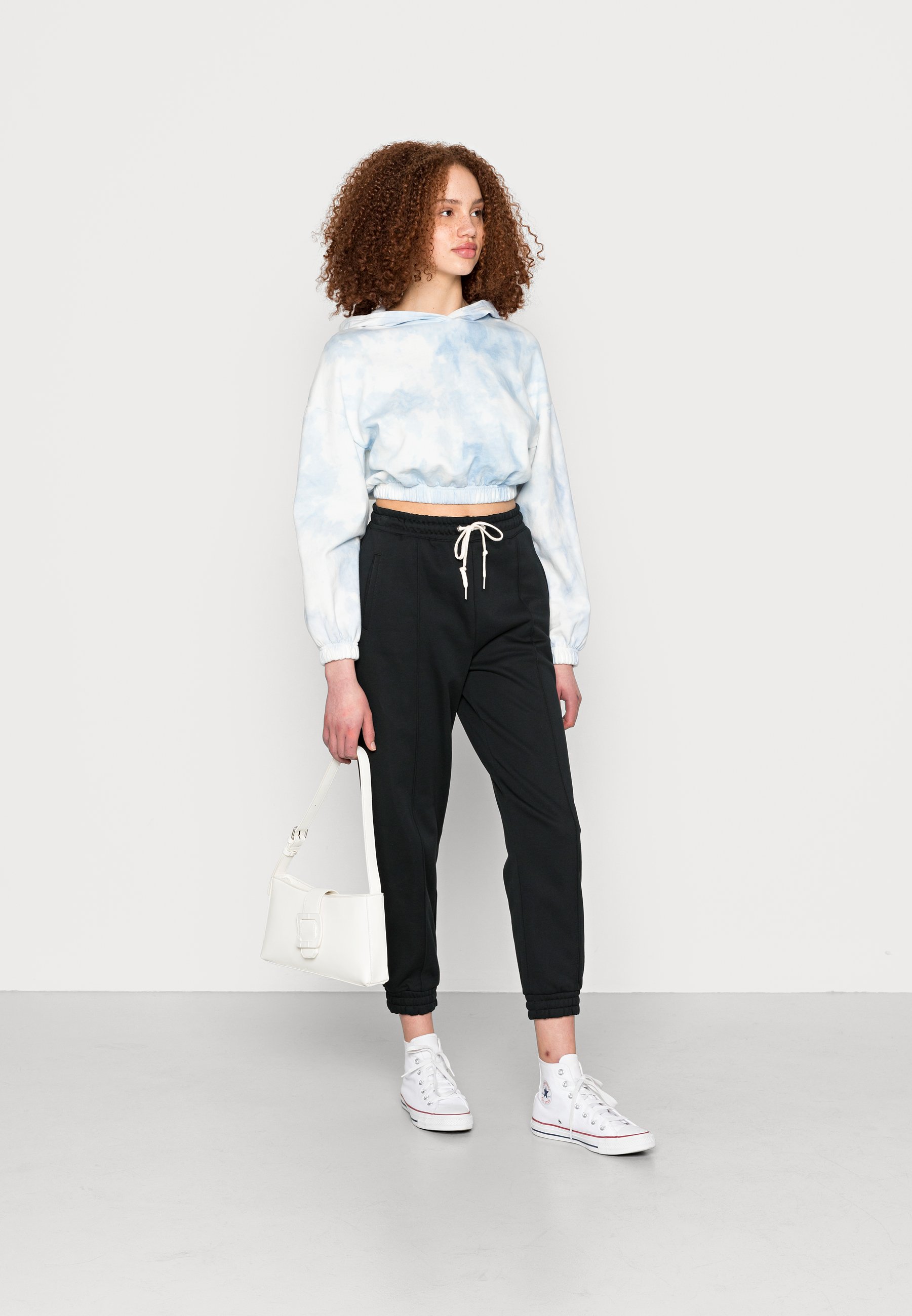 Converse EMBROIDERED FRENCH TERRY PANT 