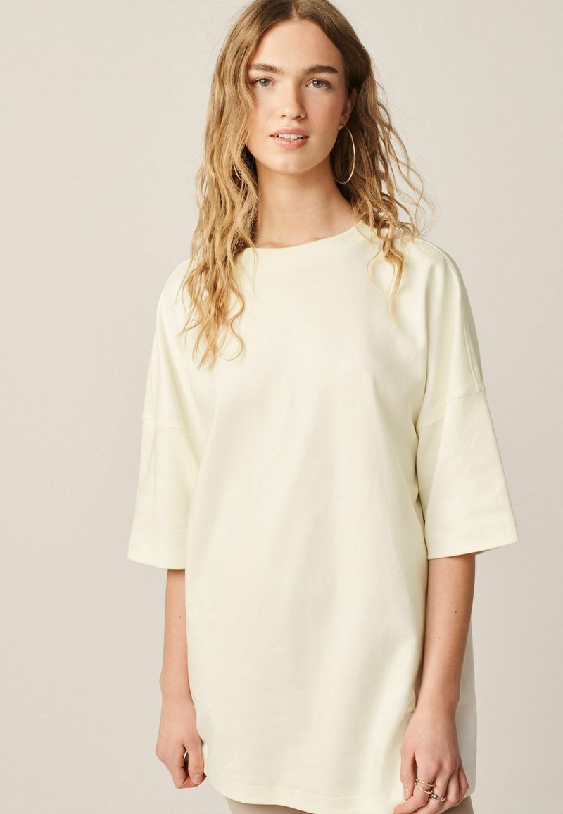 Next OVERSIZED LONGLINE - REGULAR FIT - Marškinėliai su spaudiniu - ecru white