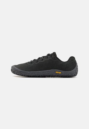 Merrell VAPOR GLOVE 6 - Zapatillas running asfalto - black/asphalt