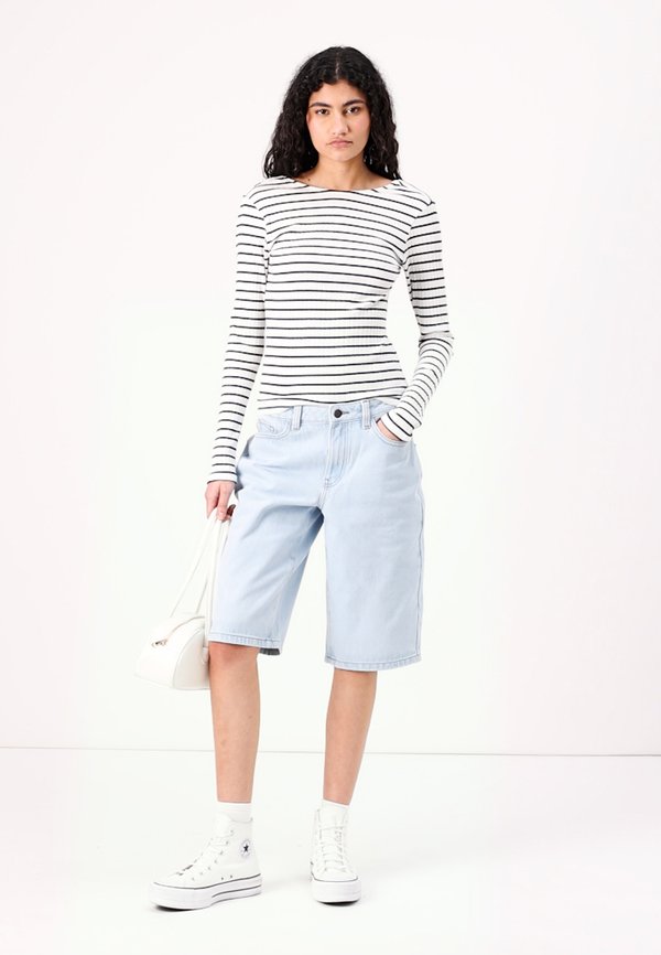 VMSEA - Long sleeved top3