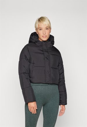 ESSENTIAL CROPPED HOODED PUFFER - Winterjas - black