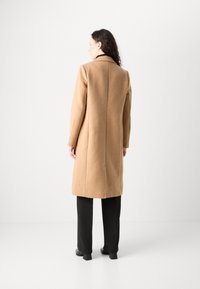 Scotch & Soda SINGLE BREASTED HERRINGBONE COAT - Klassisk kåpe / frakk - tabacco melange