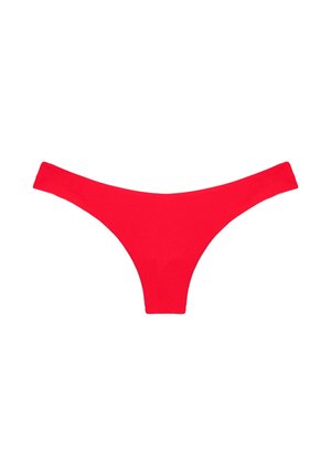 Partea de jos a costumului de baie pentru femei, roșie, cu croială cu talie joasă și design simplu, fără cusături, pe fundal alb.