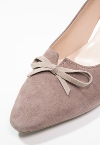 Gabor Tacones - brown