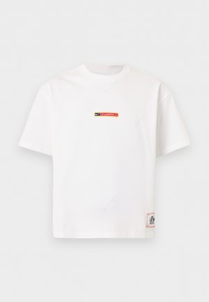 Nike Sportswear, TEE BOXY - Βασικό μπλουζάκι - white/university red
