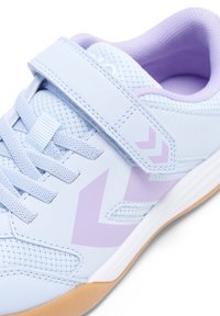 Hummel MULTIPLAY STABLE - Scarpe da allenamento - arctic