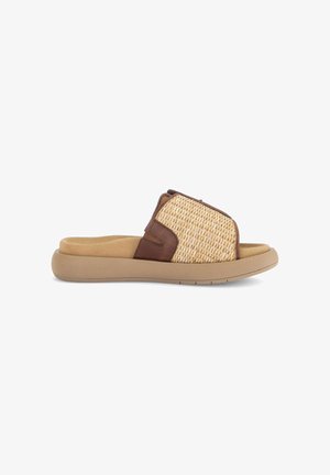 Sandale mule marron et beige avec dessus tressé, semelle intérieure coussinée et semelle épaisse, présentée en profil latéral sur un fond blanc.